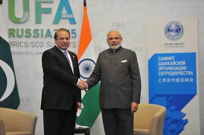 Modi meets Sharif, Kashmir issue may take a backseat in talks as Pakistan looks to increase trade with India