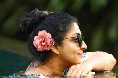 Priyadharshini Neelakandan Looks Beautiful In This Beige Kurta And Off-White Dupatta