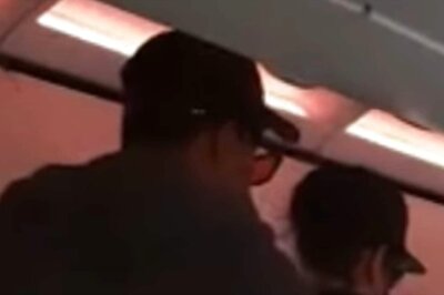 Katrina Kaif, Vicky Kaushal Ditch First Class To Travel Economy From Mumbai To Delhi | Exclusive Video