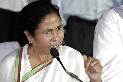 Mamata government is fascist, stifling dissent: Cong