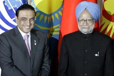 Act on terror now, Manmohan tells Zardari