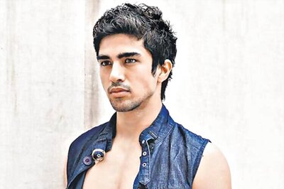 Won't work in regional films for money's sake, says  Saqib Saleem