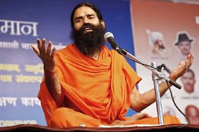 Ramdev refuses to rule out Hindutva leaders at fast