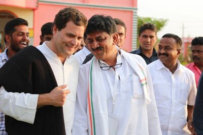 Congress Packs Off Karnataka Trouble Shooter DK Shivakumar to Telangana Ahead of Voting