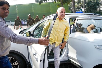 Delhi Deputy CM Sisodia Sent To CBI Custody Till March 4; AAP vs BJP Face Off Continues | Key Points