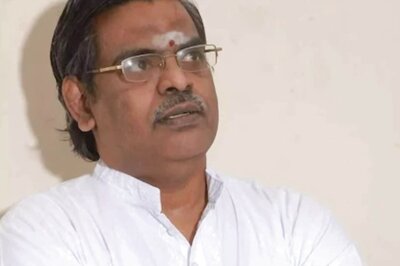 Noted Telugu Lyricist Sirivennela Seetharama Sastry Dies Aged 66, Celebrities Mourn