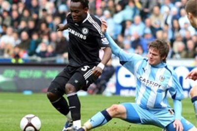 Essien included in Chelsea squad to face Juventus