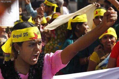 Moily blames former CJI for Bhopal mess-up