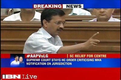 Kejriwal-Centre turf war: SC puts Delhi HC observations on MHA note on hold