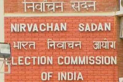 No flimsy material for voter compartment, EC tells Bihar