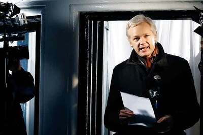 Julian Assange's Internet Access Has Been Cut: Wikileaks