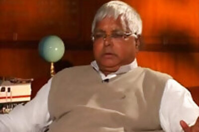 Hit by bird, Lalu's flight makes emergency landing
