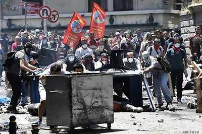 Turkish premier Tayyip Erdogan brands protesters extremists