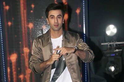 Ranbir Kapoor Dodges Question on MNS Ultimatum to Pakistani Artists