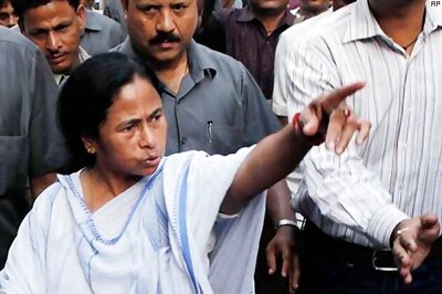 Mamata's allowance to imams unconstitutional: Calcutta High Court