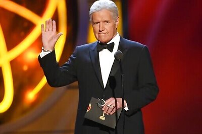 'Jeopardy!' Pays Tribute To Alex Trebek In Poignant Message