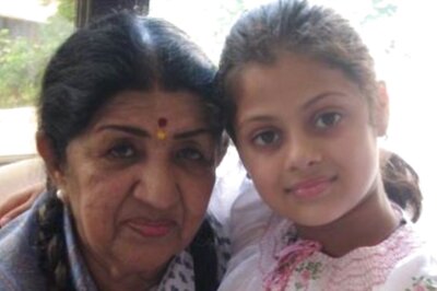 God Has Gained the Nightingale of India: Asha Bhosle's Grand Daughter Zanai Pens Tribute to Lata Mangeshkar