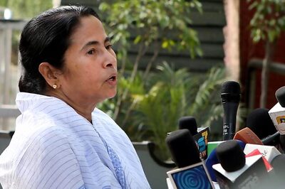 Mamata Banerjee firm on no land acquisition stand