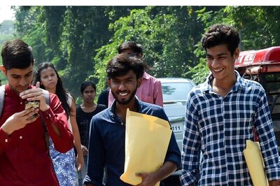 BHU Launches MA in Hindu Studies, Here's What Students Will Learn in Unique Course