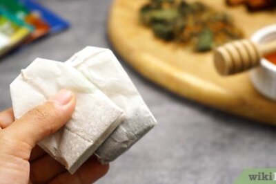 How to Mix a Simple Hot Tea and Whiskey