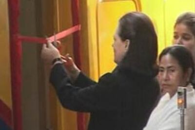 Red Ribbon Express begins AIDS awareness journey