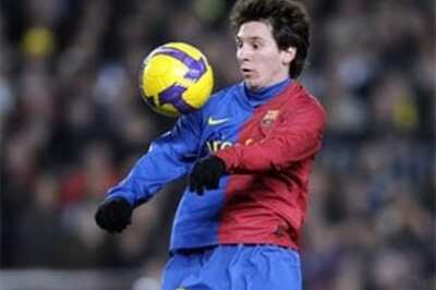Manchester City offer Messi blank cheque: Report