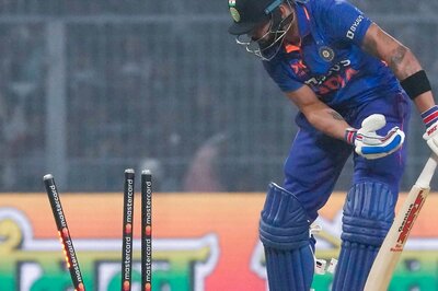 IND vs SL, 2nd ODI: Virat Kohli Gets Castled by Lahiru Kumara | WATCH