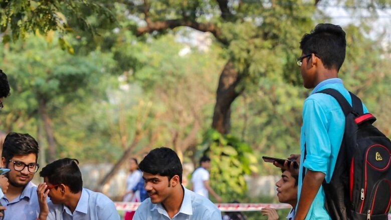 UGC Offers Several Scholarships for College Students, Applications Open