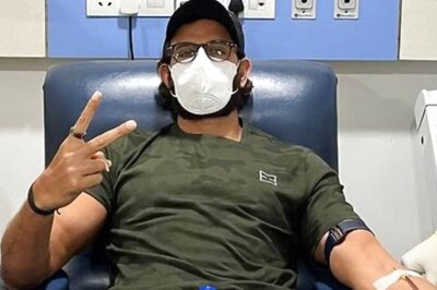 Hrithik Roshan Donates His 'Rare Type' Blood; Dad Rakesh Roshan Says 'Proud of You'