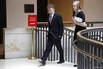 US Senator calls for lawsuit over government surveillance