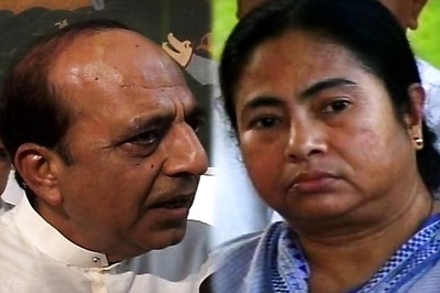 Mamata firm on replacing Dinesh Trivedi