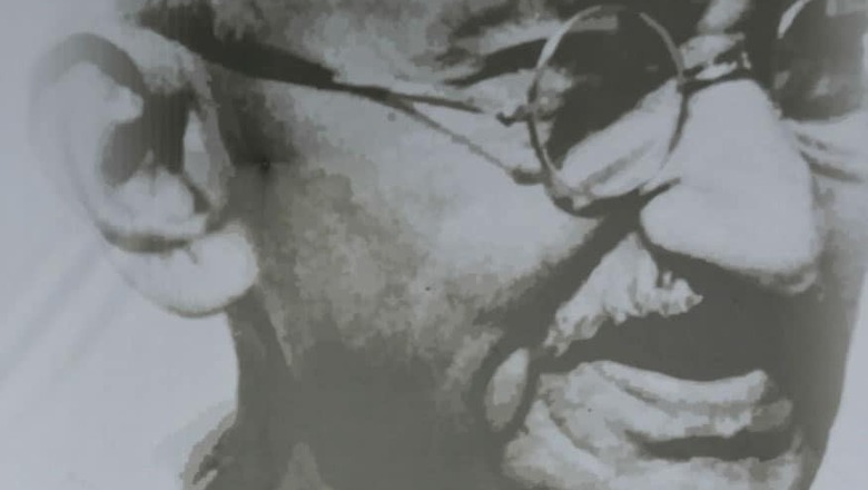 Republic Day: AIR's Tableau to Feature Mahatma Gandhi's Maiden Broadcast