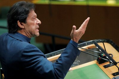Stunned Imran Khan's Desperate Question to Pak SC: Can Defectors Vote in No-Confidence Motion?