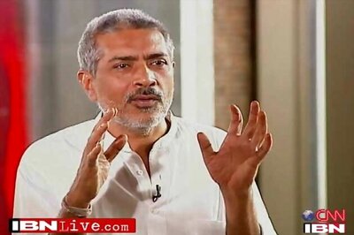 Prakash Jha to focus on piracy-politics nexus in his next