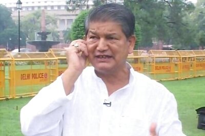 EC asks Harish Rawat to explain stance on announcement of grant