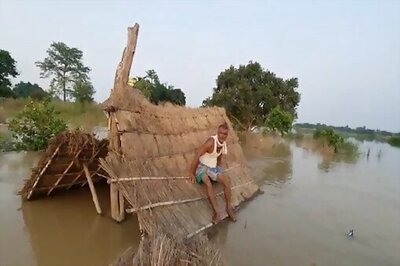 Bihar Floods: People Living On Roof Of Damaged Houses In Gopalganj