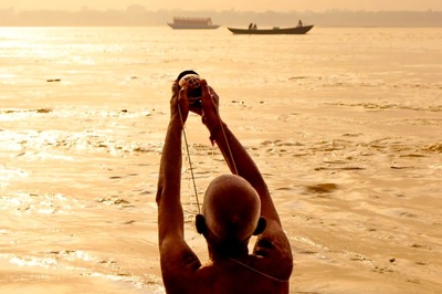 Aaj Ka Panchang, October 17, 2022: Check Out Tithi, Shubh Muhurat, Rahu Kaal and Other Details for Monday