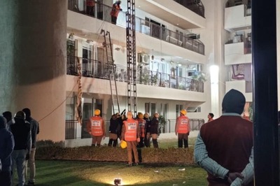 Part of Roof Collapses in Gurugram High-rise, One Dead; CM Khattar Monitoring Rescue Ops