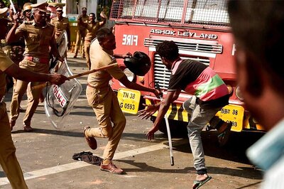 Rajinikanth Fans Stage Protest Against Fringe Outfits