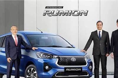 All-New Toyota Rumion Breaks Cover, Gets 3 Trims & 3 Powertrain Options