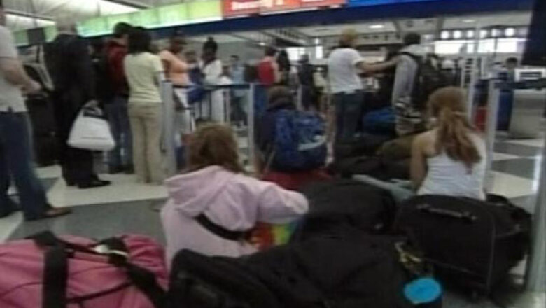US plane lands safely after bomb threat
