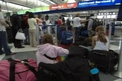 US plane lands safely after bomb threat