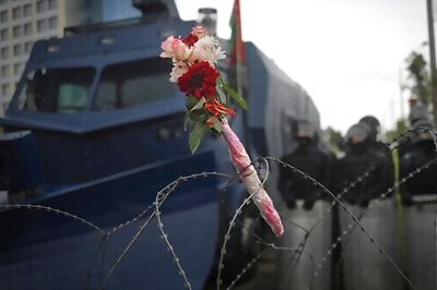 100,000 March In Minsk To Demand Belarus Leader Resigns