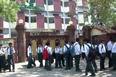 CBSE Results: Private Schools Outshine Govt Schools in Delhi