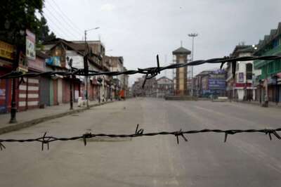 Kashmir Remains Shut for 12th Consecutive Day, Authorities Say Curbs Relaxed in Srinagar
