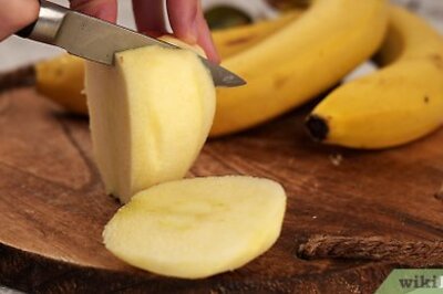 How to Make an Apple and Banana Milkshake