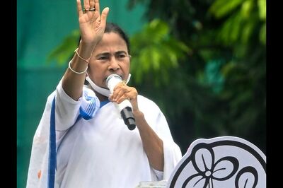 Mamata Declares War on Corruption Ahead of 2023 Panchayat Polls as Heavyweights' Arrest Rattles TMC