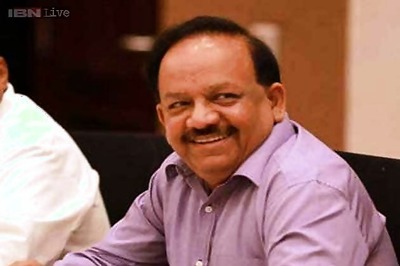 Harsh Vardhan promises more medical consignments to J&K