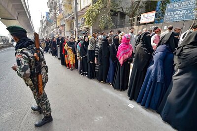 Most Muslim-dominated Constituencies in Delhi Record High Voter Turnouts, Highest in Seelampur