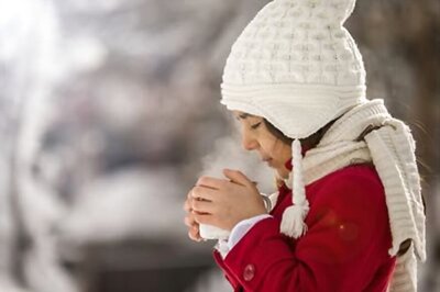 Sip Warm Drinks Before and After Meals to Maintain Internal Energy